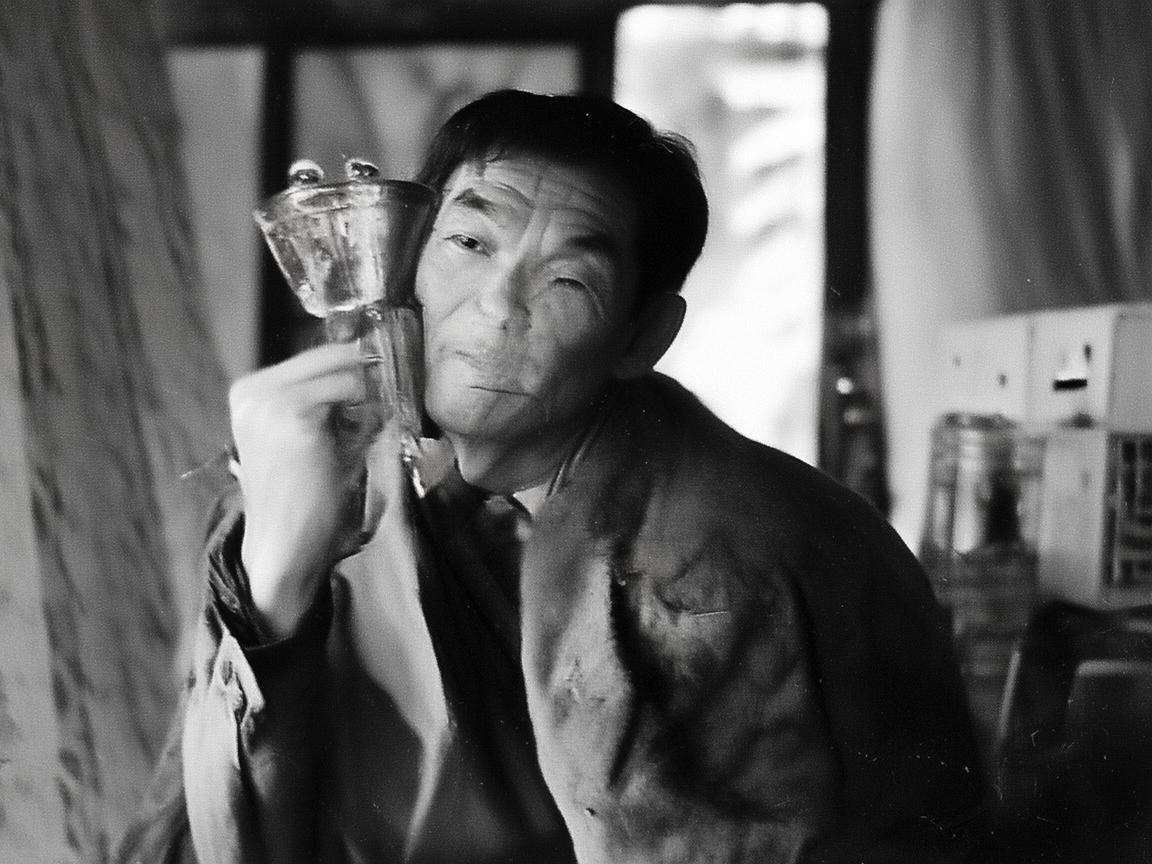 郑丽文，以瓷为笔，绘就中华之魂——一位艺术家的深情告白